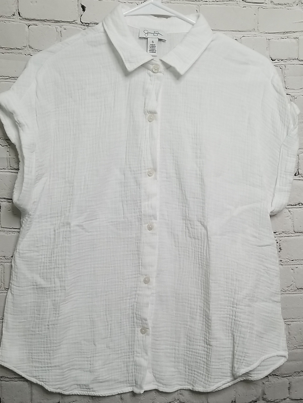 Jessica Simpson womens top size Small 100% cotton white buttondown EUC